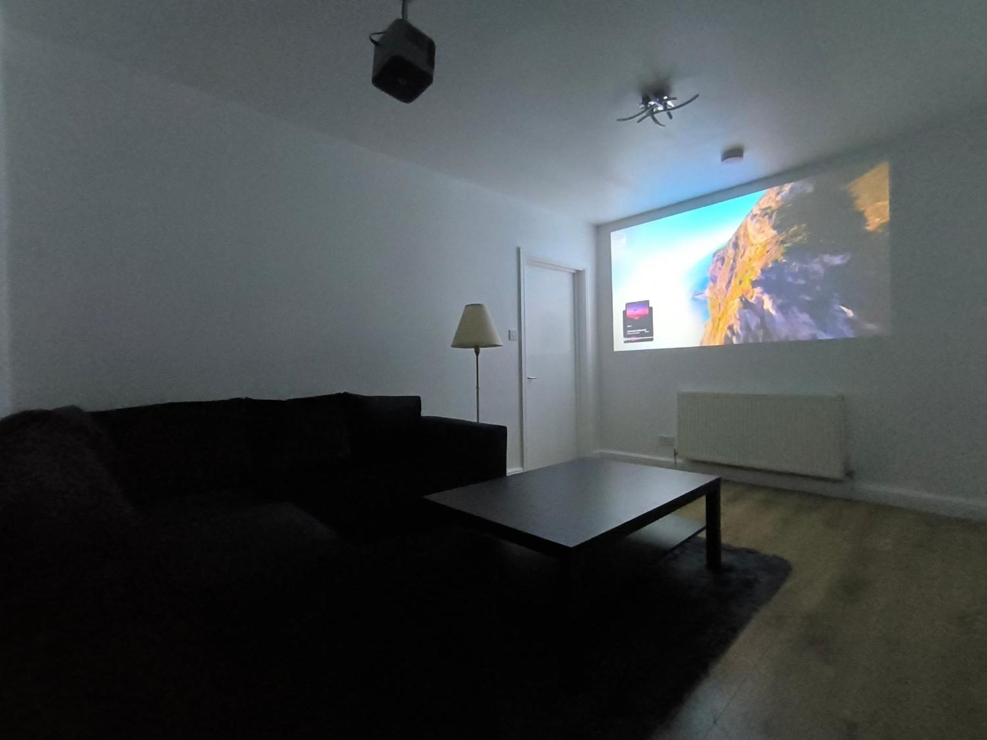 3 Persons Room, 1min Walk From South Wimbledon Station Affittacamere *