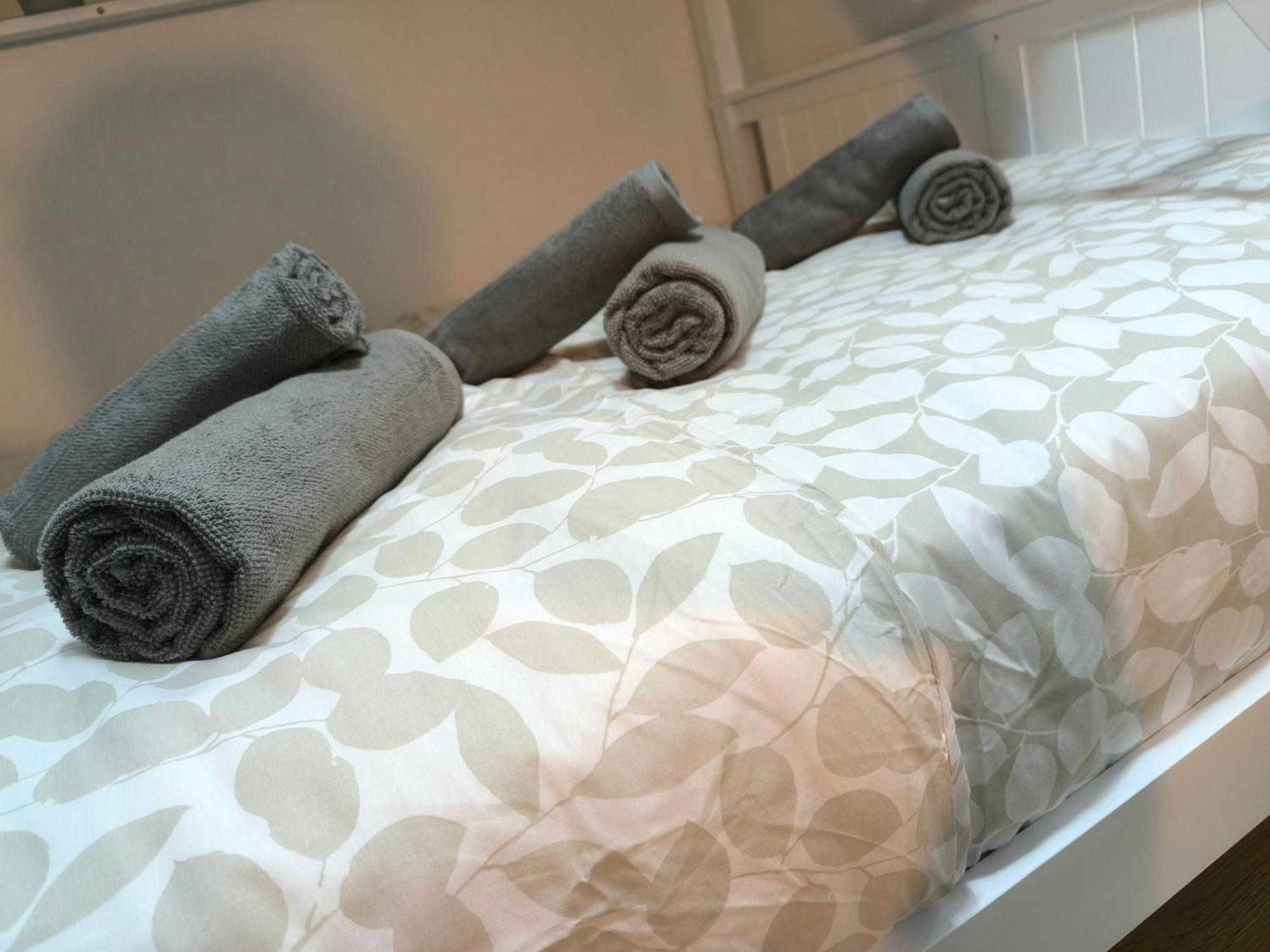 3 Persons Room, 1min Walk From South Wimbledon Station Londra