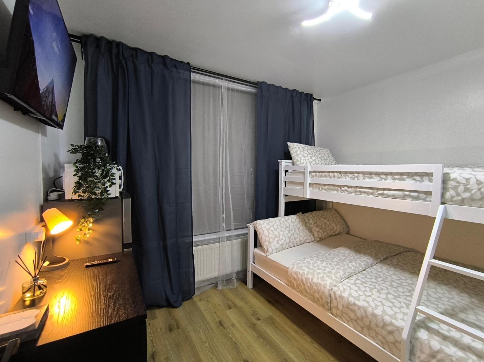 Affittacamere 3 Persons Room, 1min Walk From South Wimbledon Station *